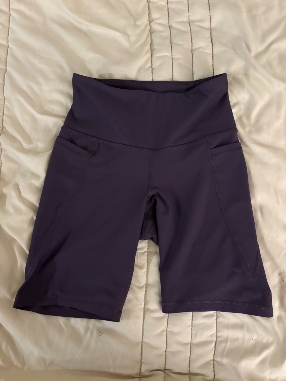 Old Navy Women’s Purple Biker Shorts with Pockets 8”